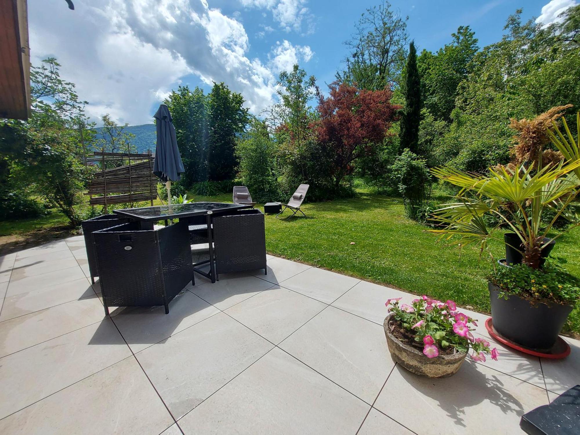 Rare, Cosy Studio Terrasse Au Coeur De St-Jorioz Сен-Жорьо Экстерьер фото